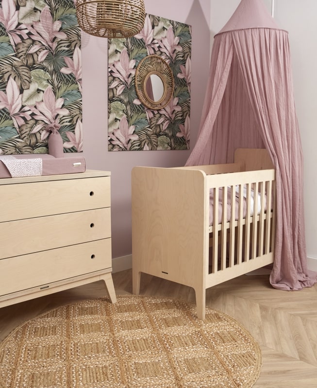 Zwaaien ruimte Stout Babykamer lilac oudroze | Roze babykamer aankleding >>