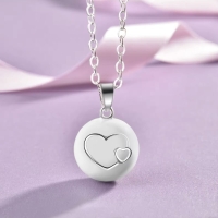 Zwangerschapsketting wit hartjes
