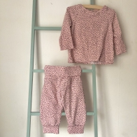 Babypakje roze stippen